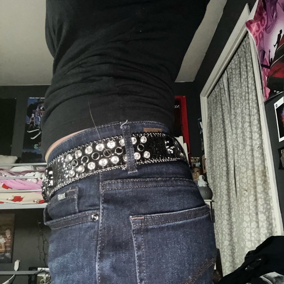 Black Skull Studded Rhinestone Belt - Picture 2 of 7